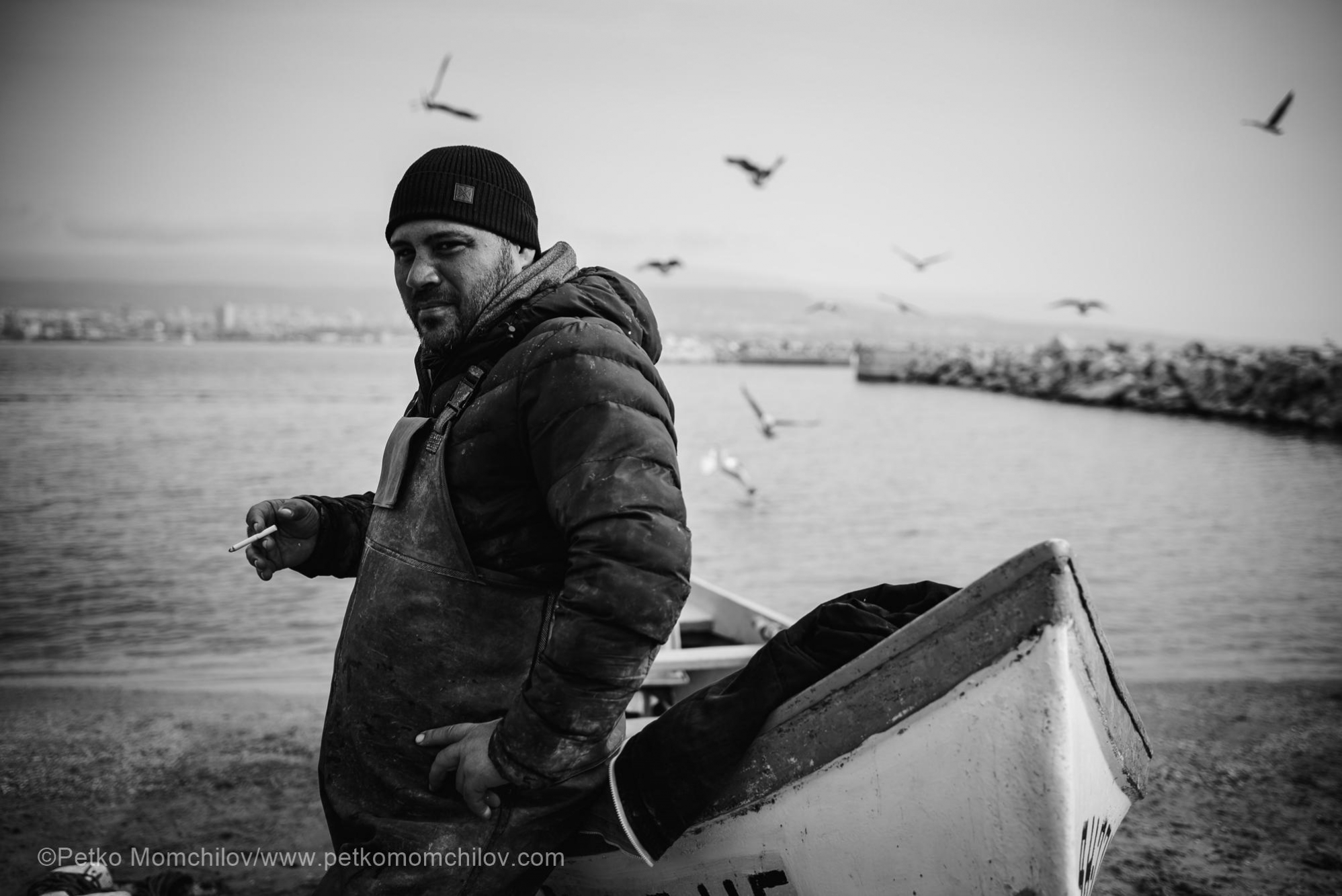 fotograf petko momchilov ribari karantina 0013