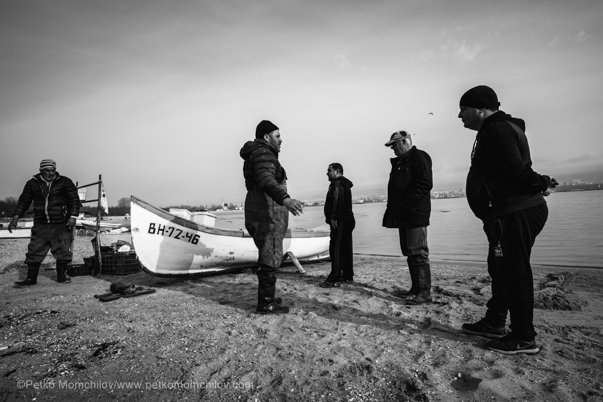 fotograf petko momchilov ribari karantina 0029